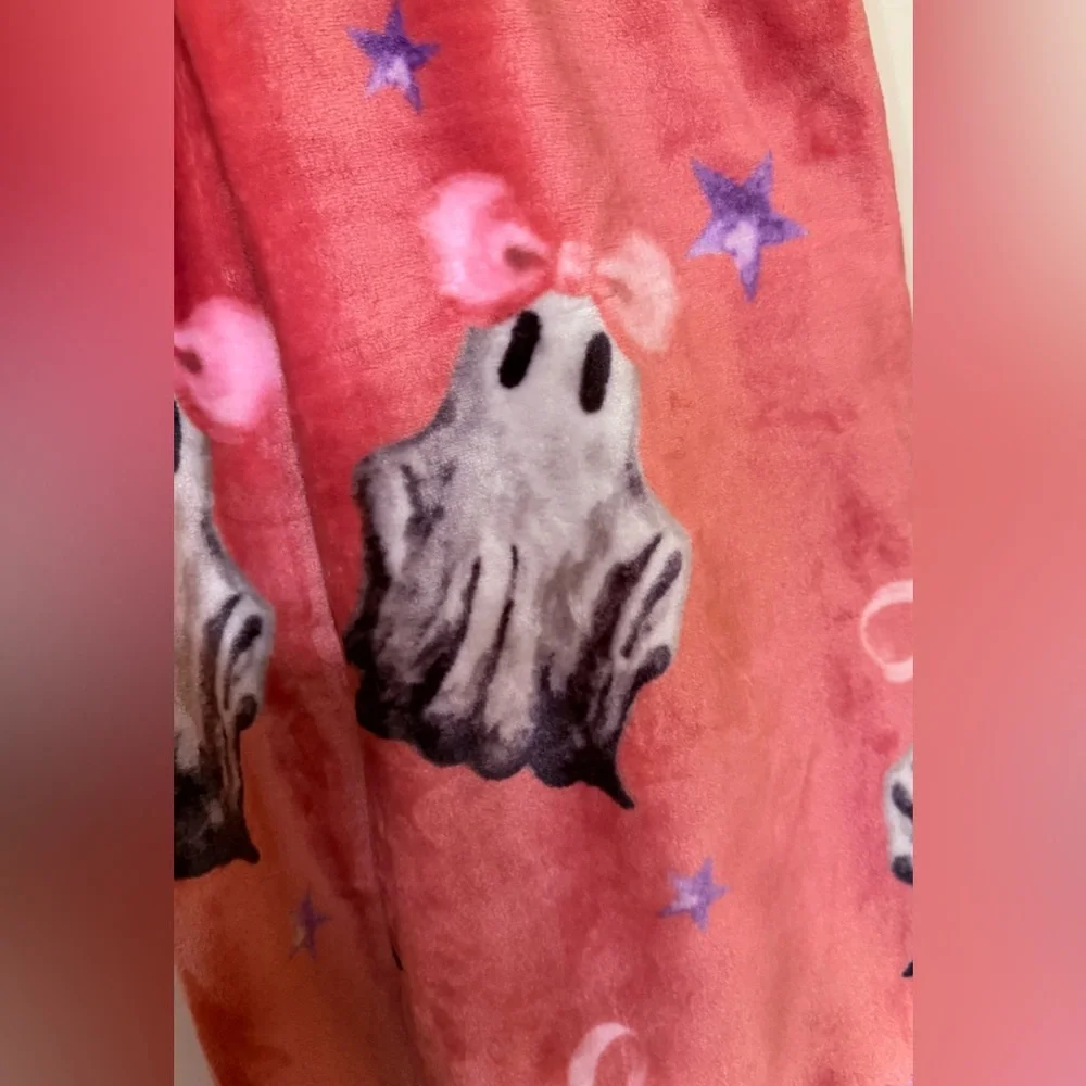 PINK BOW GIRL GHOST HALLOWEEN Throw Blanket